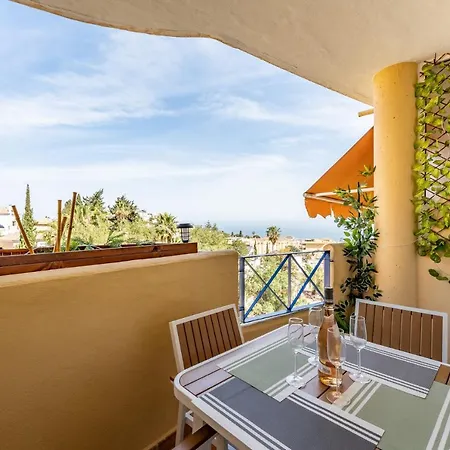 Malagasuite Pool And Sea Views Apartment Fuengirola